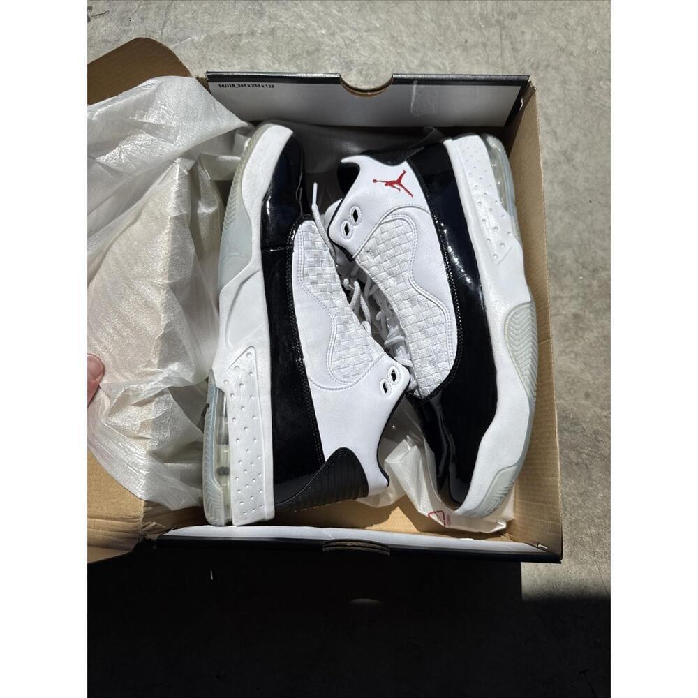Jordan Men's Max Aura 2 "White/Black" Basketball Shoes CK6636-102